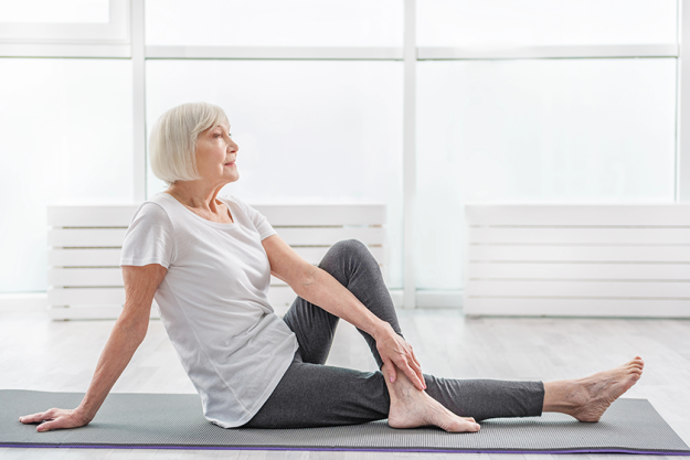 dreamful-mature-lady-resting-after-workout dreamful-mature-lady-resting-after-workout